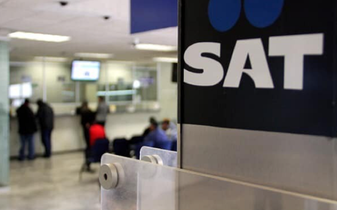 Trabajadores del SAT alzan la voz: convocan protesta de “brazos caídos” por falta de aumentos y malas condiciones laborales