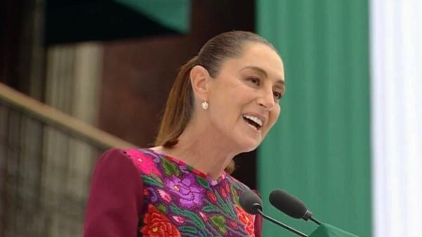 Desde el Zócalo: Advierte Claudia Sheinbaum que los que roban al pueblo enfrentarán a la justicia