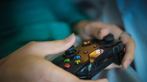 Aprueban aumento de impuestos a videojuegos, refrescos, apuestas y cigarros