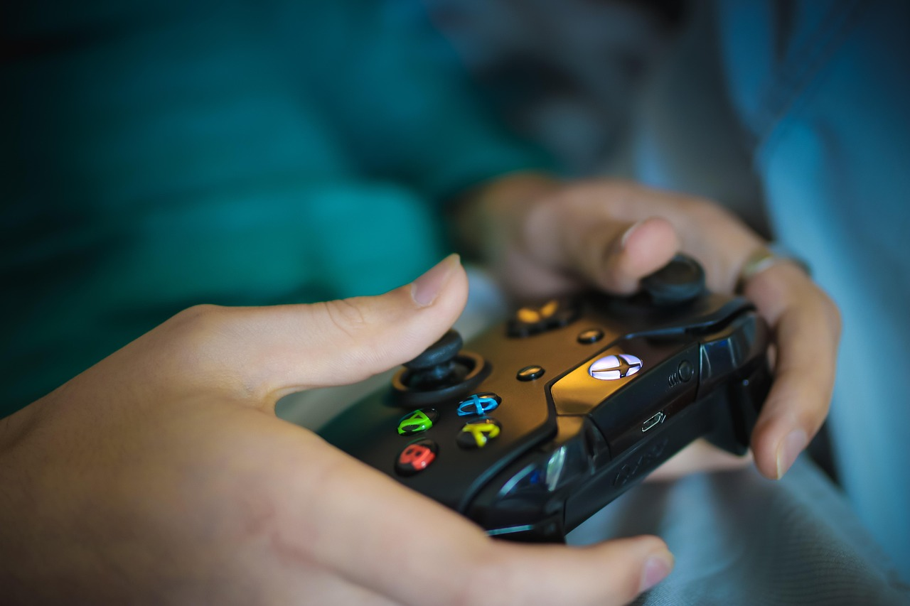 Aprueban aumento de impuestos a videojuegos, refrescos, apuestas y cigarros