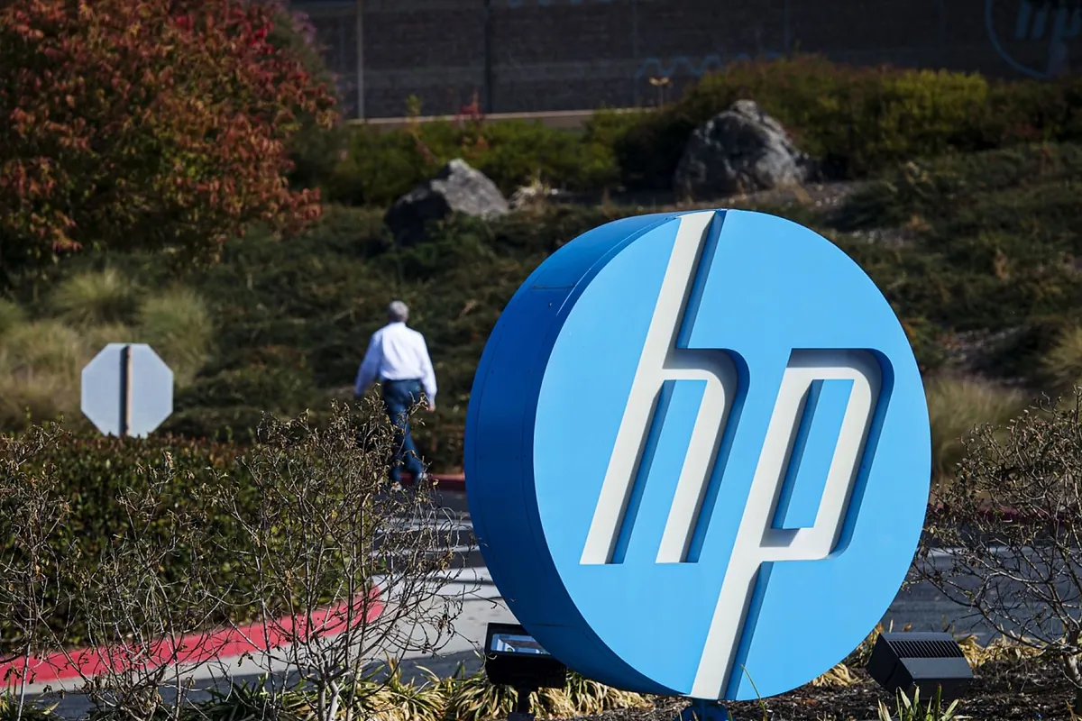 HP anuncia nuevo plan de recortes y mayor uso de inteligencia artificial tras no cumplir sus metas