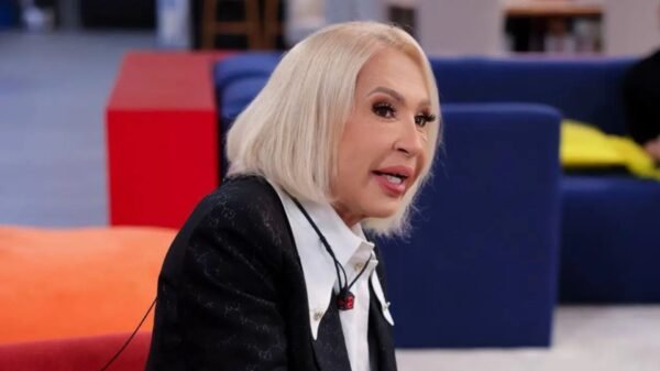 Laura Bozzo sufrió un descuido íntimo frente a las cámaras