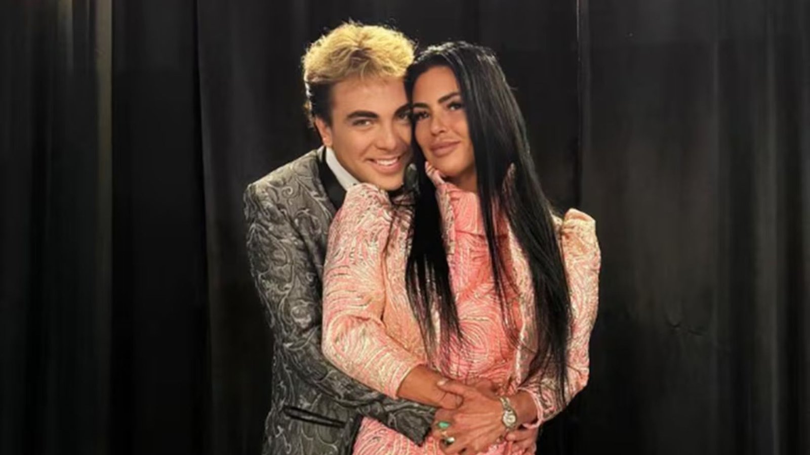 Revelan quién sería la mujer con la que Cristian Castro engañó a su prometida