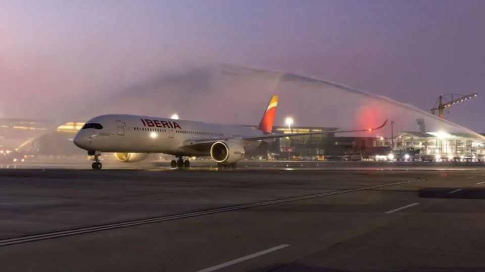 Tras advertencia del gobierno de EU; Aerolíneas de España, Portugal y Brasil cancelan vuelos a Venezuela