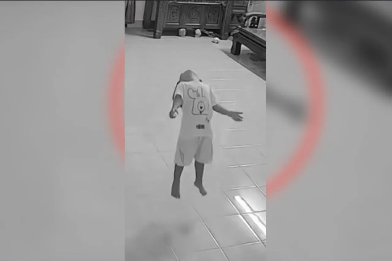 Video: Un niño flota y cae sin explicación ¿Fantasma, IA o truco digital?