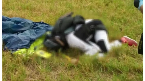 Turista canadiense muere durante salto de paracaídas en Jojutla, Morelos; investigan posible falla en el equipo