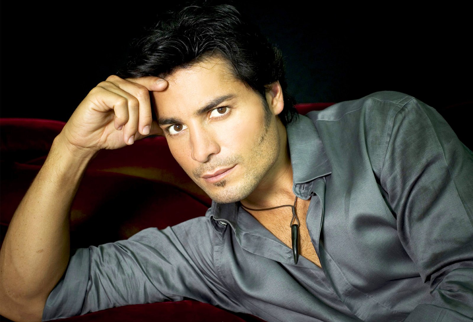 Chayanne se viste de luto tras dolorosa muerte de un ser querido en plena Navidad