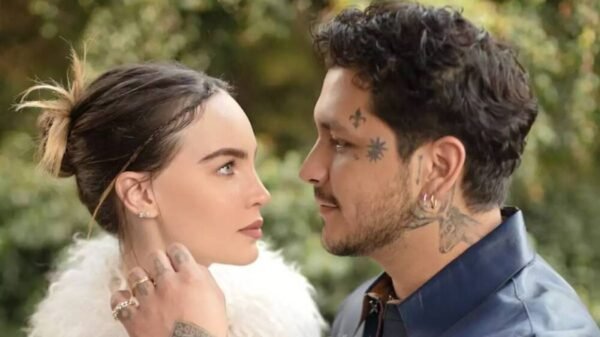 ¿Indirecta a Belinda? El detalle navideño de Christian Nodal que desató teorías en redes