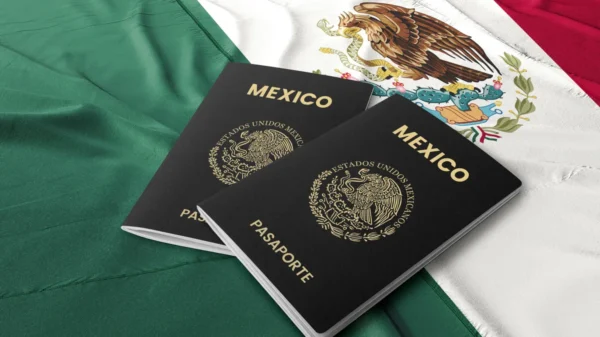 Pasaporte mexicano: ¿Quiénes pueden realizar el trámite con un descuento de hasta el 50 %?