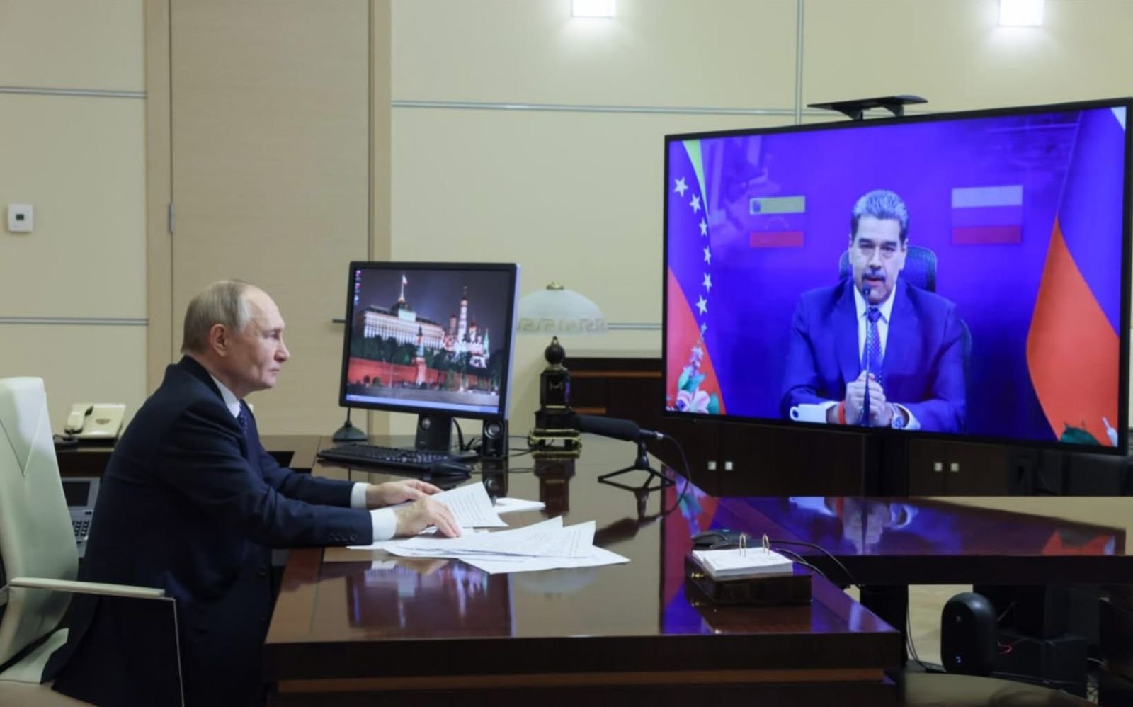 Putin respalda a Maduro mientras crece la tensión militar en el Caribe