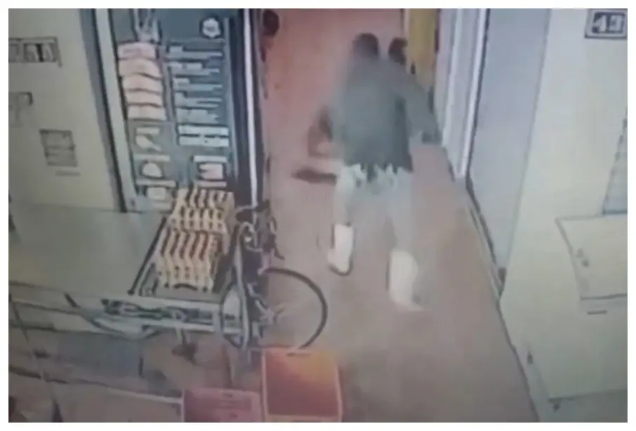 Buscan a “El Cuba”, carnicero que mató a patadas a un gato en Ecatepec