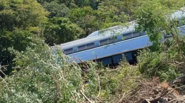 Se descarrila tren Interoceánico en Oaxaca; el accidente ocurrió en el tramo Chívela–Nizanda