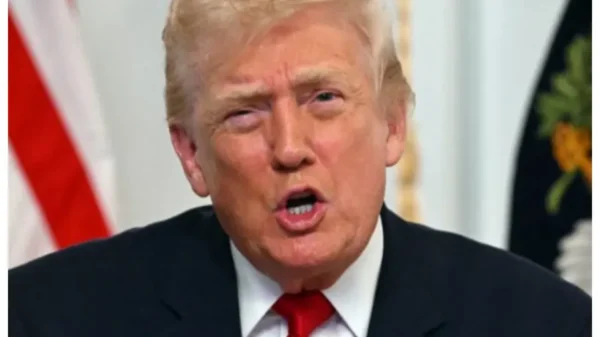 Trump amaga con imponer arancel de 5% a México por incumplimiento del Tratado de Aguas