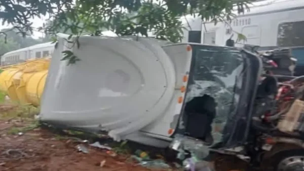 IMÁGENES: Así quedó el Tren Interoceánico tras el fuerte choque contra un tráiler en Chiapas