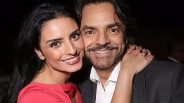 Eugenio Derbez revela cómo Aislinn enfrenta la pérdida de su madre