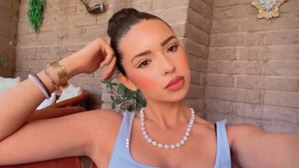 acusan a Ángela Aguilar de usar joyas que eran de Cazzu