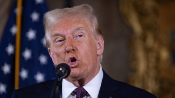 Casa Blanca lamenta muerte en protestas de Minnesota