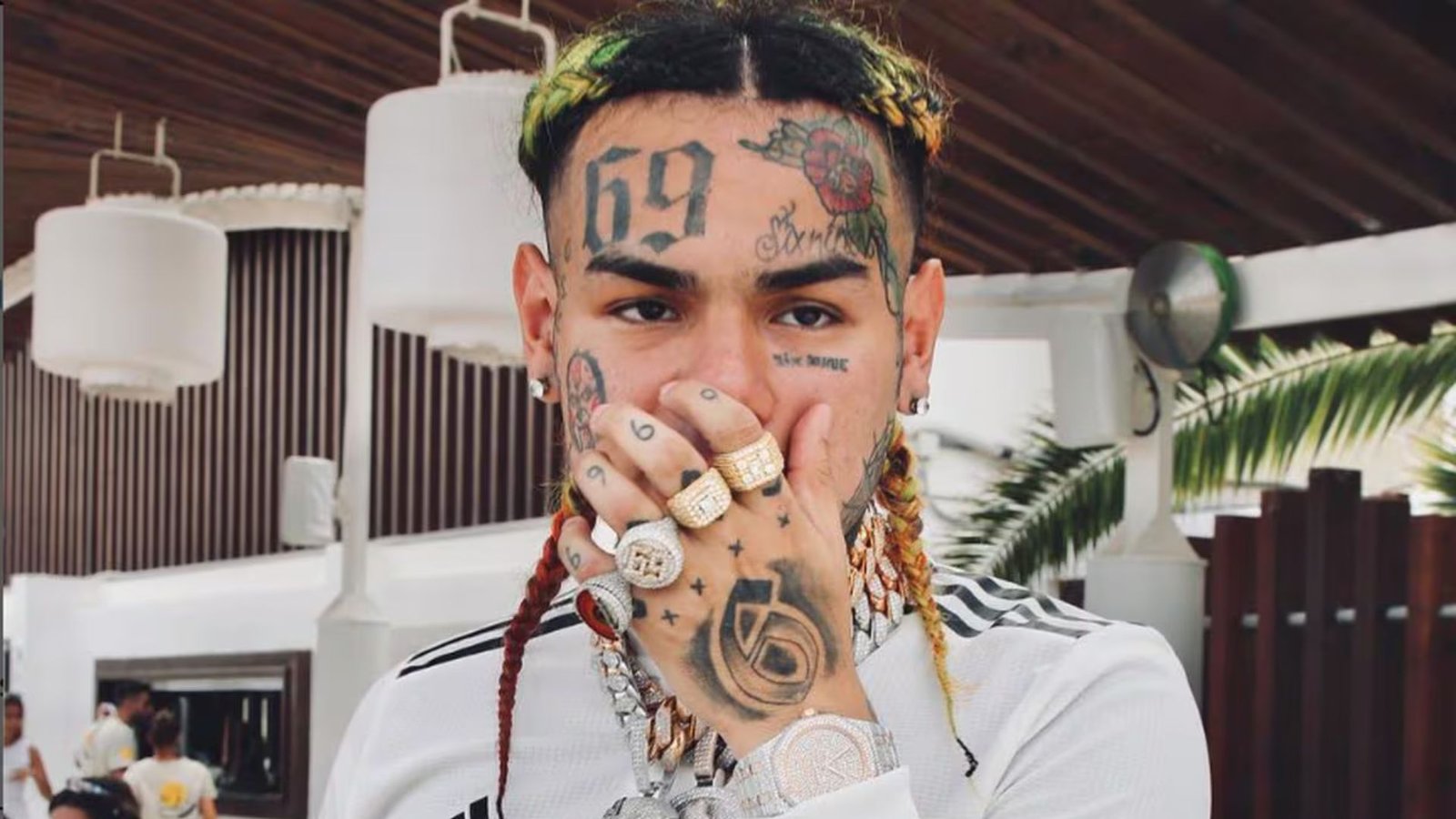 Tekashi 6ix9ine habría sido apuñalado en la cárcel: esto es lo que se sabe