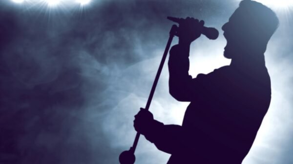 cantante golpea a su esposa