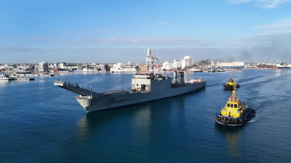 México envía más de 814 toneladas de ayuda humanitaria a Cuba en dos buques de la Armada