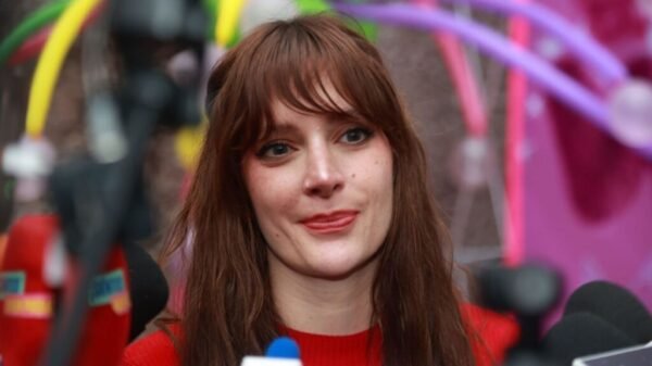 Imelda Tuñón genera rumores amorosos en medio de la controversia por Julián Figueroa