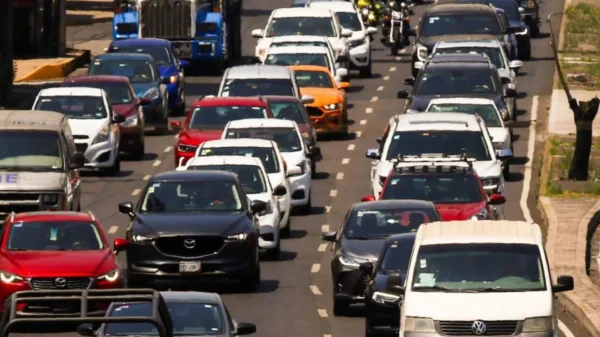 Mantienen la contingencia ambiental y así aplica el Hoy No Circula sabatino este 14 de febrero