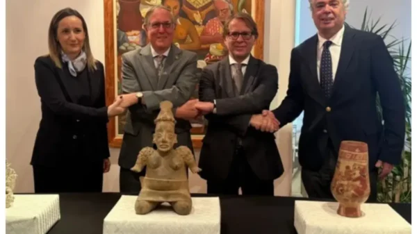Portugal devuelve a México tres piezas arqueológicas; una fue extraída ilegalmente de Jalisco