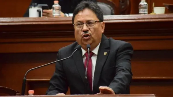 También los hombres tienen leche: afirma diputado de Morena