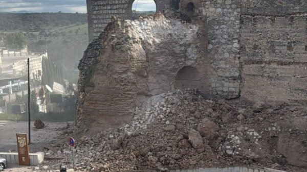 VIDEO: Colapsa parte de un castillo del siglo XV en Toledo, España