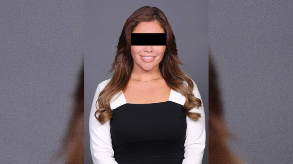 Vinculan a proceso a exfuncionaria de Monterrey por extorsión y falsedad de declaraciones