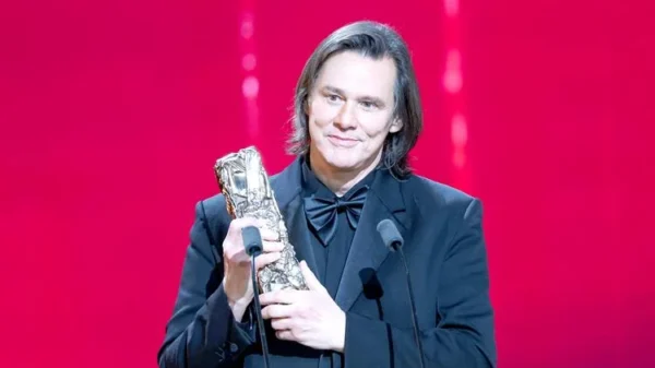 Apariencia de Jim Carrey causa polémica