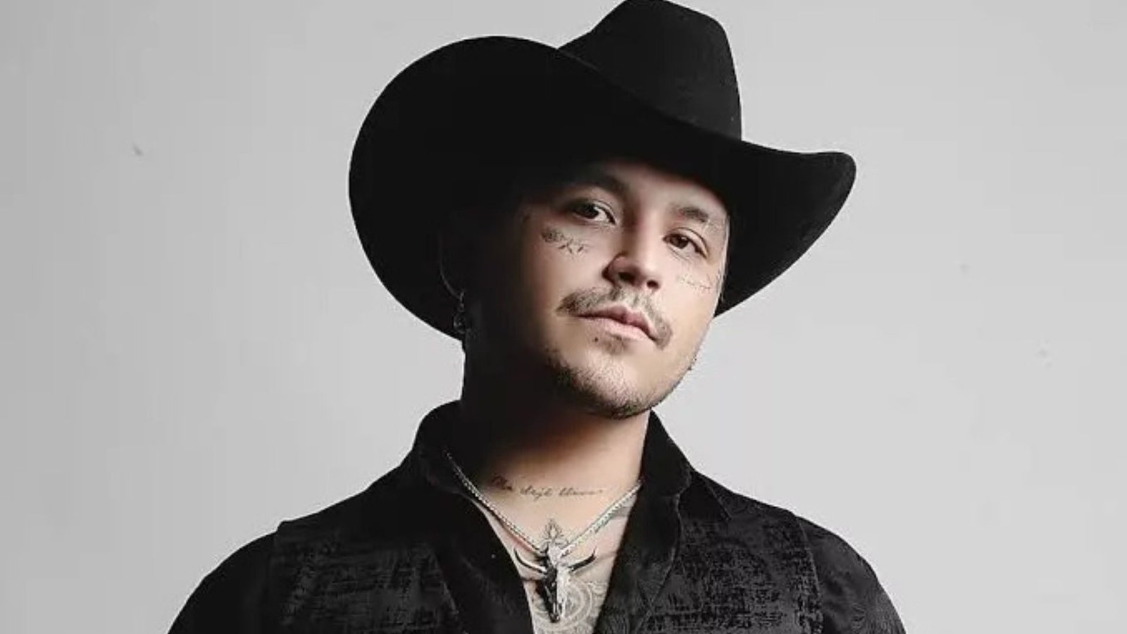 ¿Christian Nodal plagió su canción ‘Incompatibles’? Las comparaciones que desataron polémica