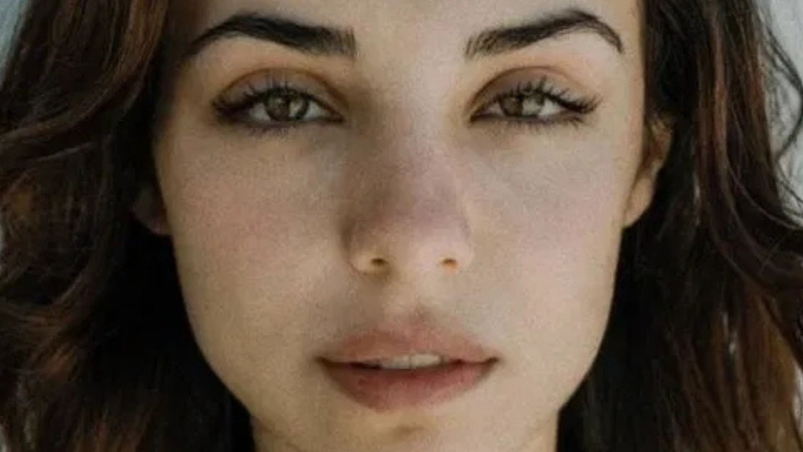 Fiona Palomo rompe internet: hija de Eduardo Palomo es imagen de Dior y se vuelve viral