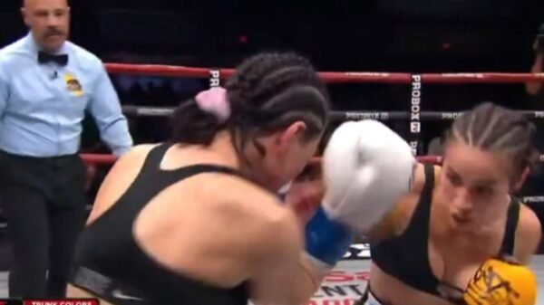 Boxeadora de 19 años queda en coma inducido tras brutal nocaut