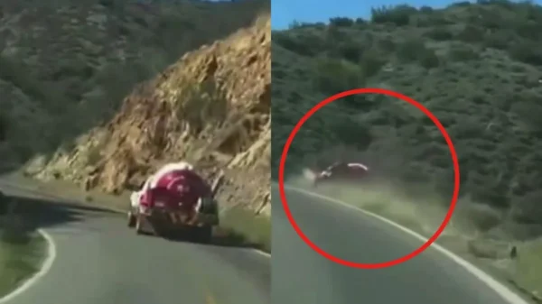 Pipa de gas LP cae a barranco en carretera de Puebla y queda captado en video