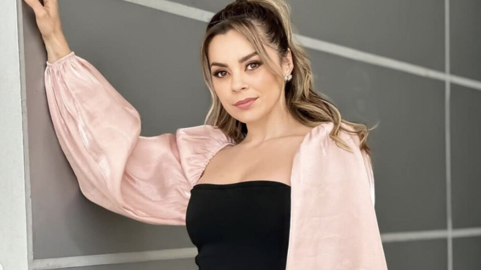 Gaby Ramírez reaparece tras cirugía urgente y enseña impactantes imágenes de su implante