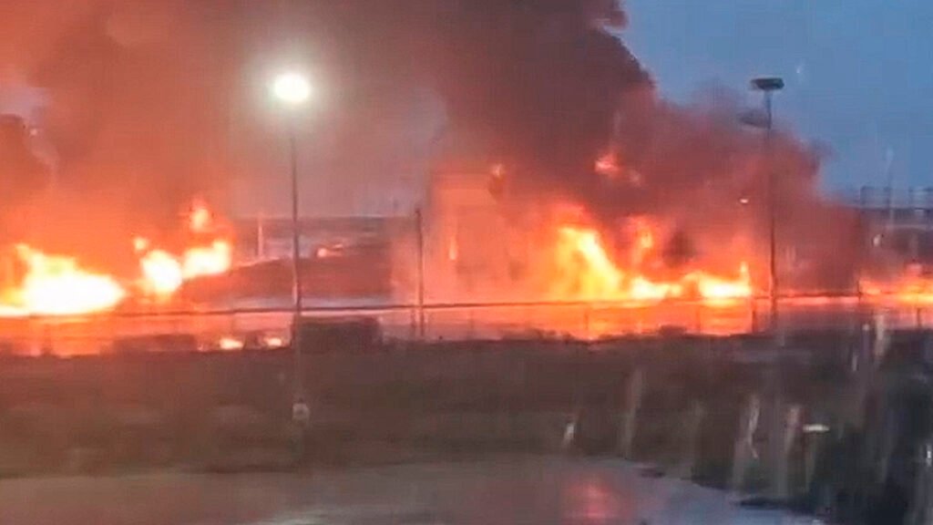 VIDEO: Así inició el incendio en la refinería Olmeca de Dos Bocas