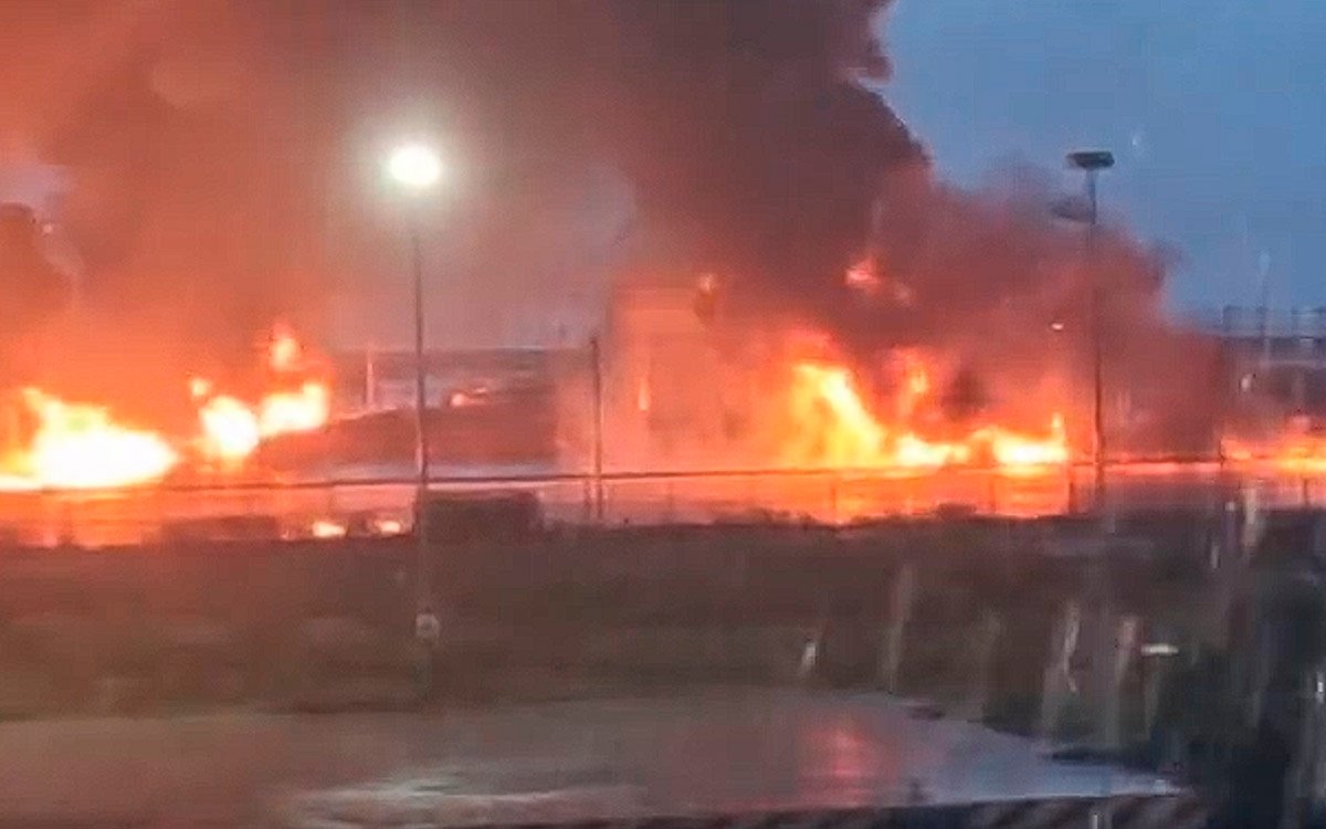 VIDEO: Así inició el incendio en la refinería Olmeca de Dos Bocas