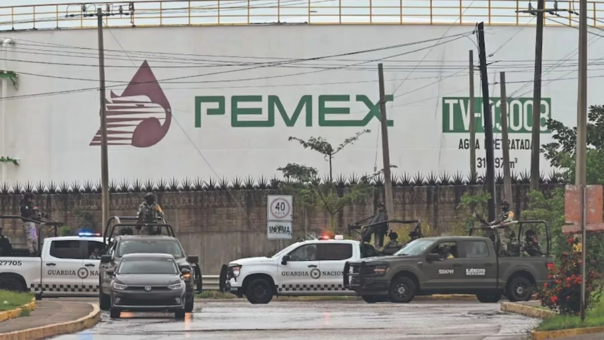 Reportan nuevo derrame de hidrocarburo en refinería de Dos Bocas
