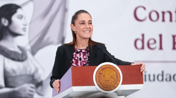 Claudia Sheinbaum anuncia inversión histórica en becas: más de un billón de pesos