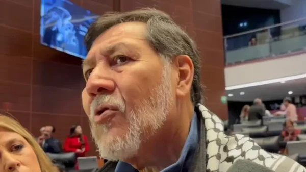 Revelan que hijo de Fernandez Noroña gana esto en la CFE