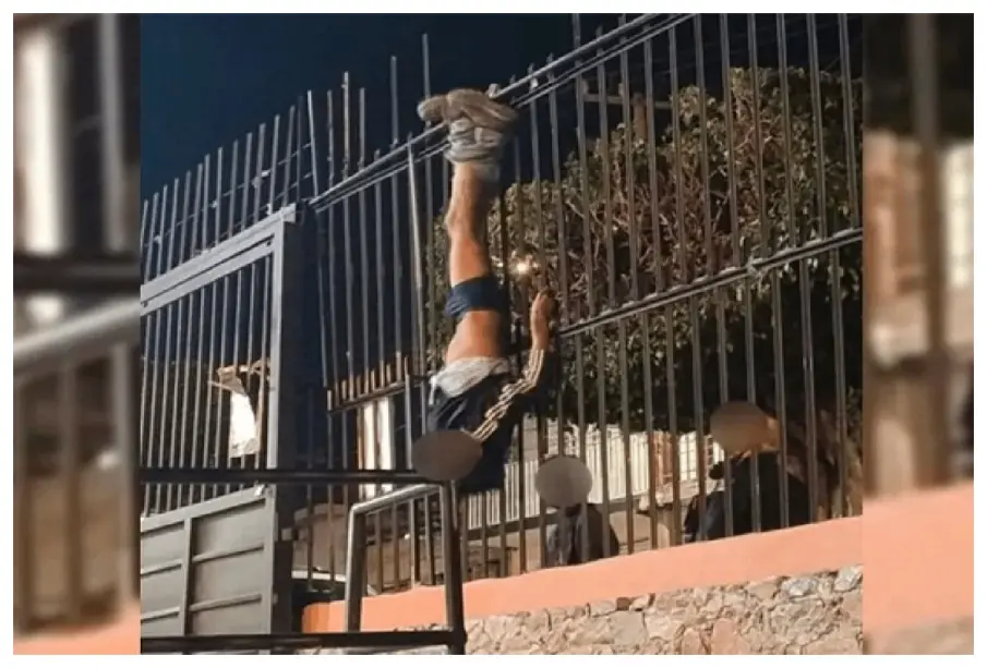 Hombre queda colgado y en ropa interior tras intentar ingresar a templo en León