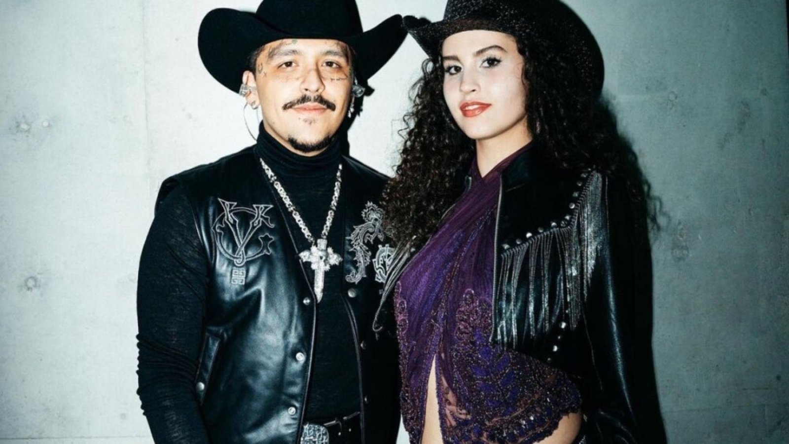 Ella es Estevie, la cantante que vuelve a encender rumores con Nodal