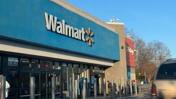 Profeco va contra Walmart y llama a afectados a sumarse a demanda colectiva