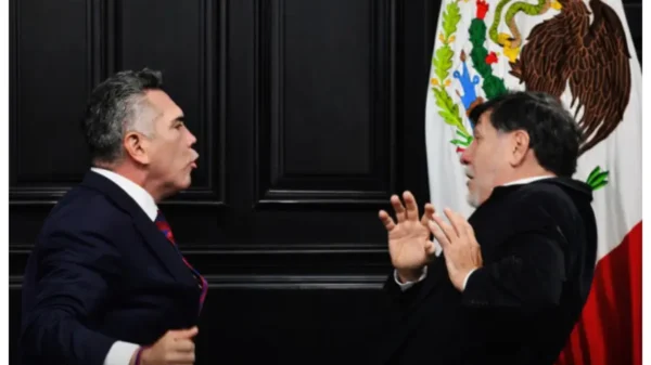 “Changoleón apestoso”: Alito Moreno arremete contra Fernández Noroña en redes sociales