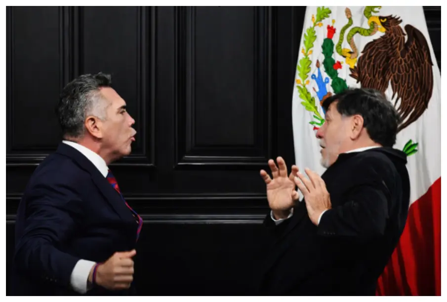 “Changoleón apestoso”: Alito Moreno arremete contra Fernández Noroña en redes sociales