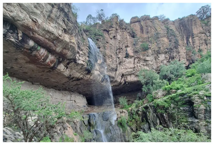 Joven muere tras caer más de 80 metros en la Cueva Longa, en Guanajuato