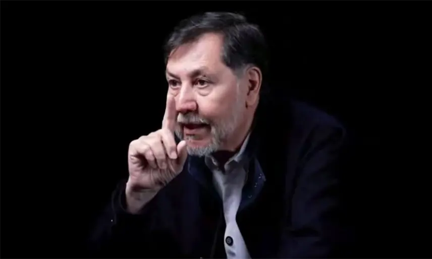 Noroña abandona entrevista al ser cuestionado por viajes en primera clase y "mansión" en Tepoztlán