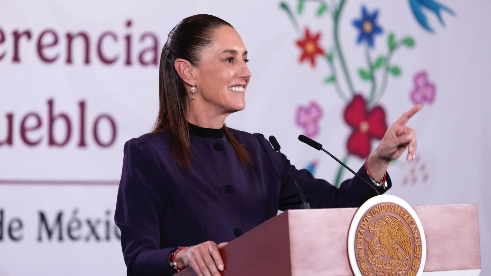 Sheinbaum propone mover elección judicial hasta 2028