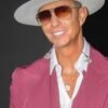 Erik Rubín sorprende con tierna felicitación a su novia y enciende redes